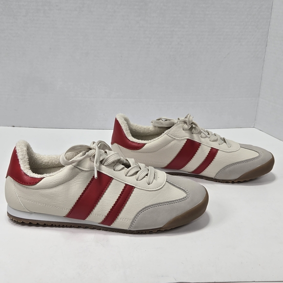 DV by Dolce Vita Rascal T-Toe Red and Cream Sneakers Size 7 1/2 7.5 - Picture 3 of 10